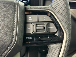 Toyota Tundra 4WD Platinum Hybrid CrewMax 5.5' Bed (Natl) 2026