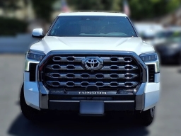 Toyota Tundra 4WD Platinum Hybrid CrewMax 5.5' Bed (Natl) 2026