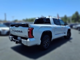 Toyota Tundra 4WD Platinum Hybrid CrewMax 5.5' Bed (Natl) 2026