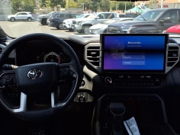 Toyota Tundra 4WD Platinum Hybrid CrewMax 5.5' Bed (Natl) 2026