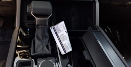 Toyota Tundra 4WD Platinum Hybrid CrewMax 5.5' Bed (Natl) 2026