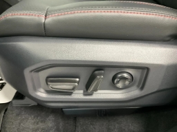 Toyota Tundra 4WD TRD Pro Hybrid CrewMax 5.5' Bed (Natl) 2026