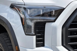 Toyota Tundra 4WD TRD Pro Hybrid CrewMax 5.5' Bed (Natl) 2026