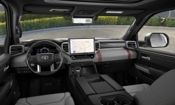 Toyota Tundra 4WD Capstone Hybrid CrewMax 5.5' Bed (Natl) 2026