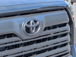 Toyota Tundra 4WD Limited CrewMax 5.5' Bed (Natl) 2026