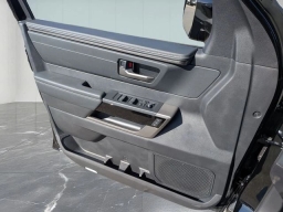 Toyota Tundra 4WD Limited CrewMax 5.5' Bed (Natl) 2026