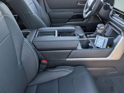 Toyota Tundra 4WD Limited CrewMax 5.5' Bed (Natl) 2026