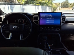 Toyota Tundra 4WD Limited CrewMax 5.5' Bed (Natl) 2026