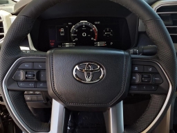 Toyota Tundra 4WD Limited CrewMax 5.5' Bed (Natl) 2026