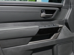 Toyota Tundra 4WD Limited CrewMax 5.5' Bed (Natl) 2026