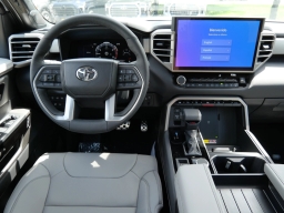 Toyota Tundra 4WD Limited CrewMax 5.5' Bed (Natl) 2026