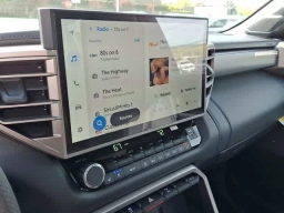Toyota Tundra 4WD Platinum CrewMax 5.5' Bed (Natl) 2026