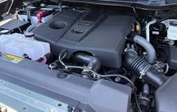 Toyota Tundra 4WD Limited CrewMax 5.5' Bed (Natl) 2026