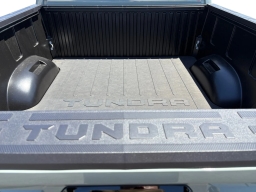 Toyota Tundra 4WD Limited CrewMax 5.5' Bed (Natl) 2026