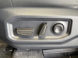Toyota Tundra 4WD Limited CrewMax 5.5' Bed (Natl) 2026