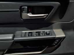 Toyota Tundra 4WD Limited CrewMax 5.5' Bed (Natl) 2026