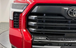 Toyota Tundra 4WD Limited CrewMax 5.5' Bed (Natl) 2026