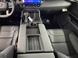 Toyota Tundra 4WD Limited CrewMax 5.5' Bed (Natl) 2026