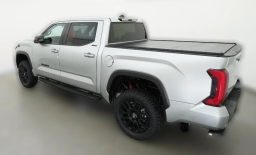 Toyota Tundra 4WD Limited CrewMax 5.5' Bed (Natl) 2026
