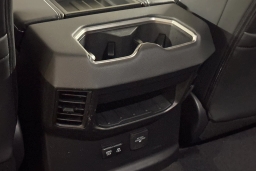 Toyota Tundra 4WD Limited Hybrid CrewMax 5.5' Bed (Natl) 2026
