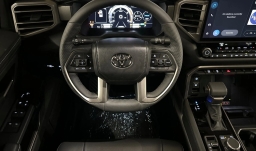 Toyota Tundra 4WD Limited Hybrid CrewMax 5.5' Bed (Natl) 2026