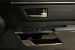 Toyota Tundra 4WD Limited Hybrid CrewMax 5.5' Bed (Natl) 2026