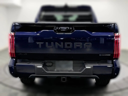 Toyota Tundra 4WD Platinum Hybrid CrewMax 5.5' Bed (Natl) 2026