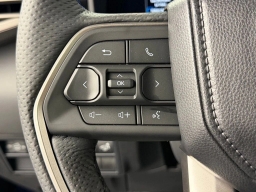 Toyota Tundra 4WD Platinum Hybrid CrewMax 5.5' Bed (Natl) 2026