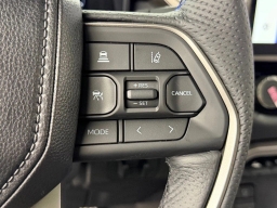 Toyota Tundra 4WD Platinum Hybrid CrewMax 5.5' Bed (Natl) 2026