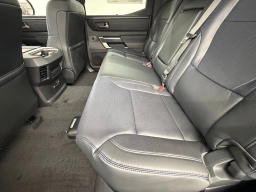 Toyota Tundra 4WD Platinum Hybrid CrewMax 5.5' Bed (Natl) 2026