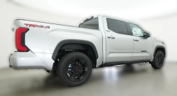 Toyota Tundra 4WD Limited Hybrid CrewMax 5.5' Bed (Natl) 2026