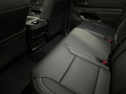 Toyota Tundra 4WD Limited Hybrid CrewMax 5.5' Bed (Natl) 2026