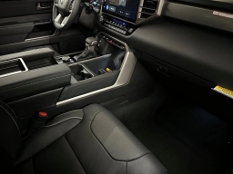 Toyota Tundra 4WD Limited Hybrid CrewMax 5.5' Bed (Natl) 2026
