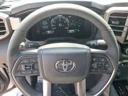 Toyota Tundra 4WD Limited Hybrid CrewMax 5.5' Bed (Natl) 2026