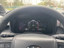 Toyota Tundra 4WD Limited Hybrid CrewMax 5.5' Bed (Natl) 2026