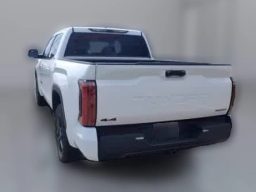 Toyota Tundra 4WD Limited Hybrid CrewMax 5.5' Bed (Natl) 2026