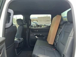 Toyota Tundra 4WD Limited Hybrid CrewMax 5.5' Bed (Natl) 2026
