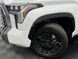 Toyota Tundra 4WD Platinum Hybrid CrewMax 6.5' Bed (Natl) 2026