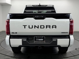 Toyota Tundra 4WD Platinum Hybrid CrewMax 6.5' Bed (Natl) 2026