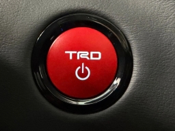 Toyota Tundra 4WD Platinum Hybrid CrewMax 6.5' Bed (Natl) 2026