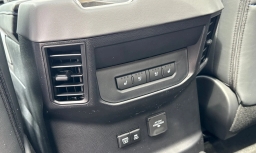 Toyota Tundra 4WD Platinum Hybrid CrewMax 6.5' Bed (Natl) 2026