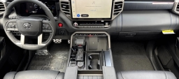 Toyota Tundra 4WD Platinum Hybrid CrewMax 6.5' Bed (Natl) 2026