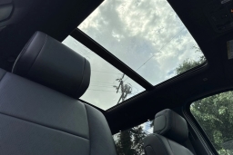 Toyota Tundra 4WD Platinum Hybrid CrewMax 6.5' Bed (Natl) 2026