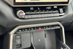 Toyota Tundra 4WD Platinum Hybrid CrewMax 6.5' Bed (Natl) 2026