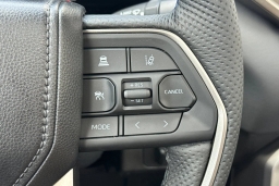 Toyota Tundra 4WD Platinum Hybrid CrewMax 6.5' Bed (Natl) 2026