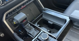 Toyota Tundra 4WD Platinum Hybrid CrewMax 6.5' Bed (Natl) 2026