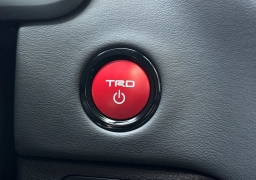 Toyota Tundra 4WD Platinum Hybrid CrewMax 6.5' Bed (Natl) 2026