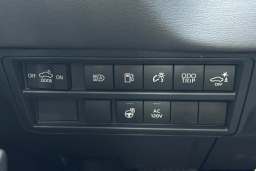 Toyota Tundra 4WD Platinum Hybrid CrewMax 6.5' Bed (Natl) 2026