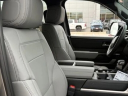 Toyota Tundra 2WD Limited CrewMax 5.5' Bed (Natl) 2026
