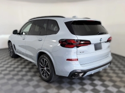 BMW X5 sDrive40i Sports Activity Vehicle 2026